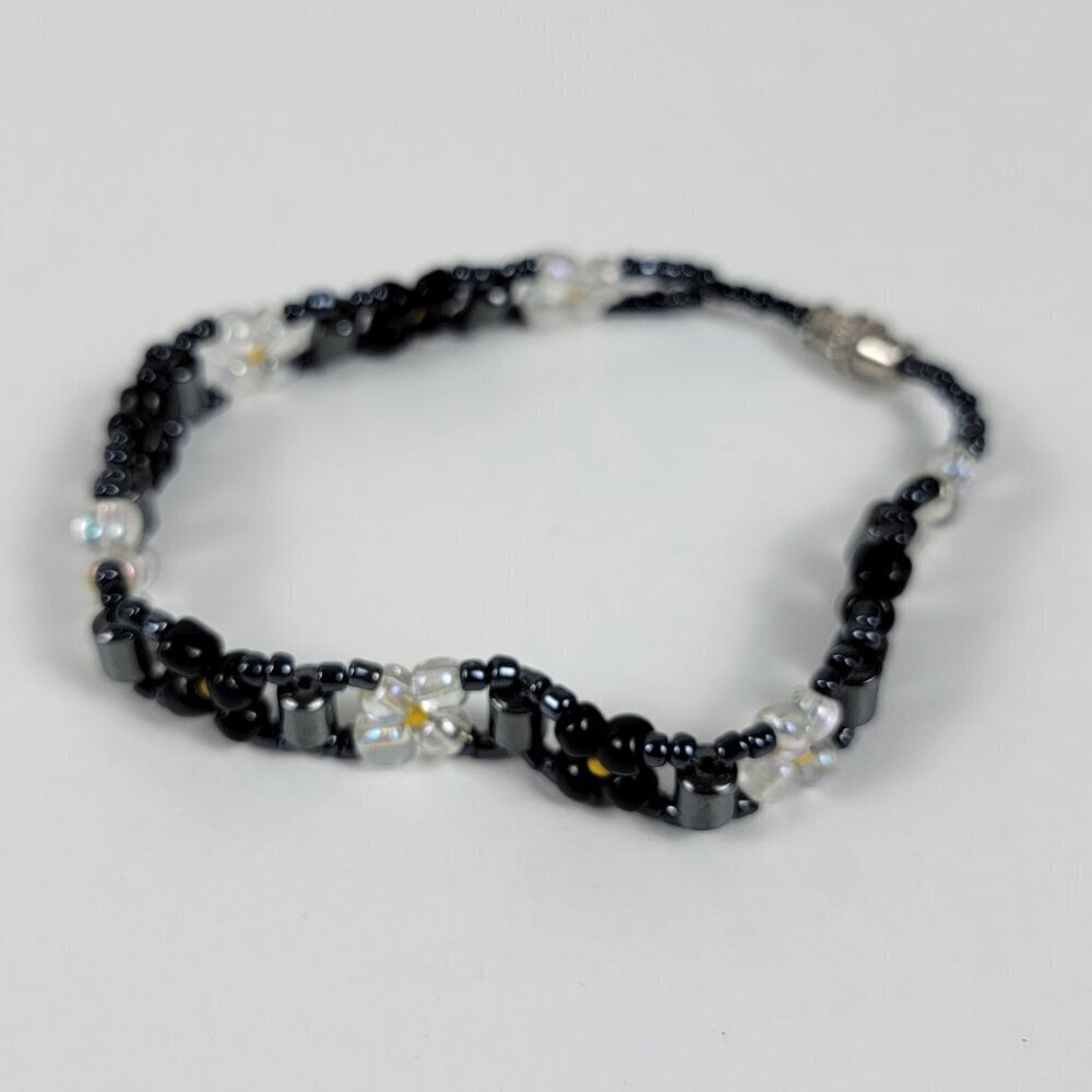 Vtg. Flower Link Chain Bracelet Hematite And Glass Gray White Yellow 8 In Barrel